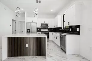 2621 59th St W, Lehigh Acres, FL 33971 - Photo 4