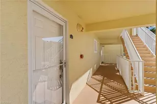 8274 Key Royal Cir, Naples, FL 34119 - Photo 2