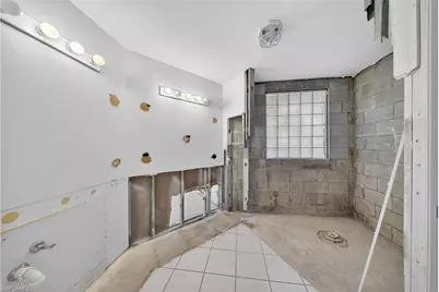 74 Silver Oaks Cir #9-103, Naples, FL 34119 - Photo 22