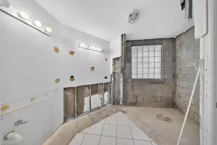 74 Silver Oaks Cir, Naples, FL 34119 - Photo 22