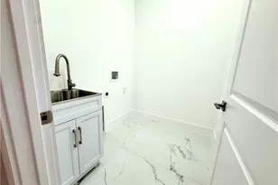 904 Asher St E, Lehigh Acres, FL 33974 - Photo 16