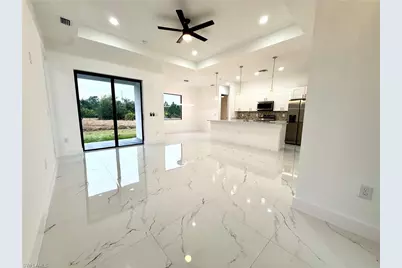 904 Asher St E, Lehigh Acres, FL 33974 - Photo 6