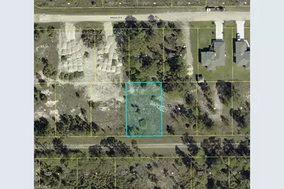 857 Audrey St E, Lehigh Acres, FL 33974 - Photo 2