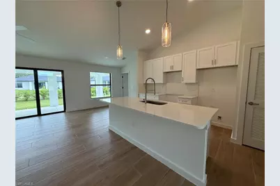 2707 34th St SW, Lehigh Acres, FL 33976 - Photo 2