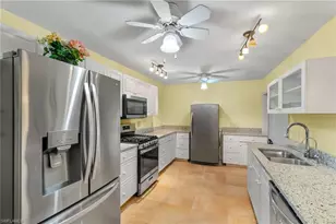 360 16th Ave NW, Naples, FL 34120 - Photo 8