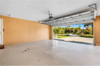 360 16th Ave NW, Naples, FL 34120 - Photo 20