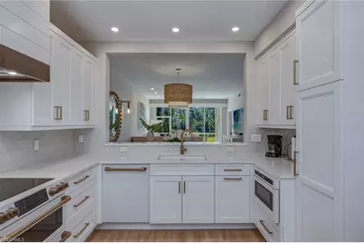 725 Luisa Ln #3, Naples, FL 34104 - Photo 4