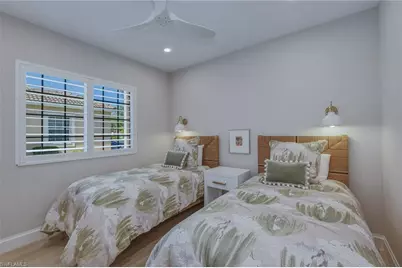 725 Luisa Ln #3, Naples, FL 34104 - Photo 8