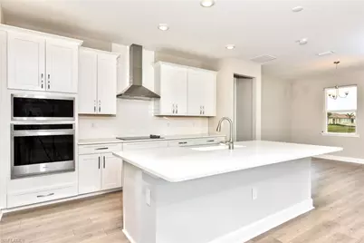 2091 Grove Dr, Naples, FL 34120 - Photo 6