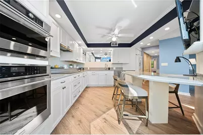 5555 Heron Point Dr #302, Naples, FL 34108 - Photo 12