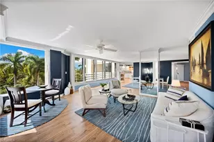 5555 Heron Point Dr, Naples, FL 34108 - Photo 2