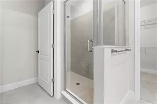 6947 Avalon Cir, Naples, FL 34112 - Photo 14