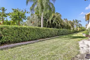 7749 Jewel Ln, Naples, FL 34109 - Photo 16