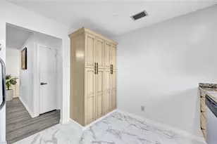 1599 Trafalgar Ln, Naples, FL 34116 - Photo 6