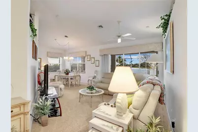 586 Crossfield Cir, Naples, FL 34104 - Photo 10