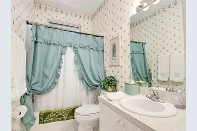 586 Crossfield Cir, Naples, FL 34104 - Photo 32