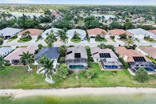 586 Crossfield Cir, Naples, FL 34104 - Photo 38