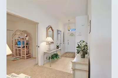 586 Crossfield Cir, Naples, FL 34104 - Photo 8