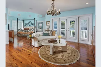 2750 Treasure Ln, Naples, FL 34102 - Photo 12