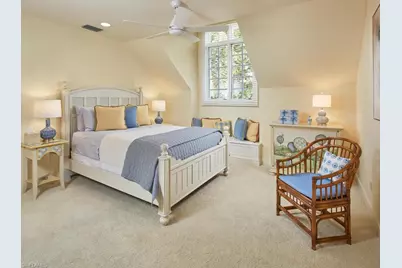 2750 Treasure Ln, Naples, FL 34102 - Photo 20