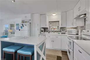 143 Moorhead Manor, Naples, FL 34112 - Photo 6