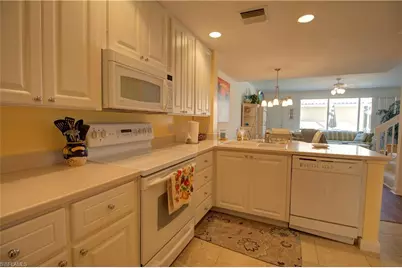 8109 Chianti Ln, Naples, FL 34114 - Photo 8