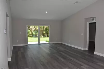 2863 Vineyard Cir, North Port, FL 34288 - Photo 6