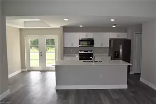 2863 Vineyard Cir, North Port, FL 34288 - Photo 4