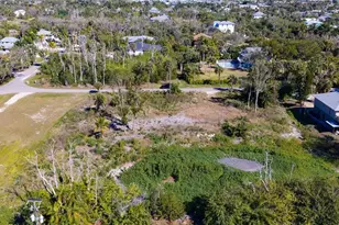 16560 Wisteria Dr, Fort Myers, FL 33908 - Photo 6