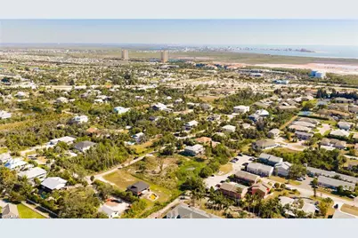 16560 Wisteria Dr, Fort Myers, FL 33908 - Photo 32