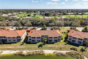 6890 Huntington Lakes Cir, Naples, FL 34119 - Photo 6