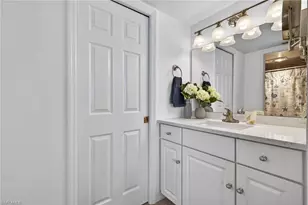 10475 Gulf Shore Dr, Naples, FL 34108 - Photo 18