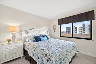 10475 Gulf Shore Dr, Naples, FL 34108 - Photo 22