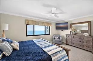 10475 Gulf Shore Dr, Naples, FL 34108 - Photo 16