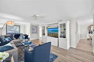 10475 Gulf Shore Dr, Naples, FL 34108 - Photo 4