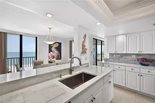 10475 Gulf Shore Dr, Naples, FL 34108 - Photo 14