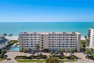 10475 Gulf Shore Dr, Naples, FL 34108 - Photo 2