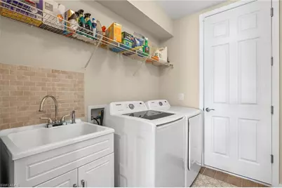 14644 Edgewater Cir, Naples, FL 34114 - Photo 12