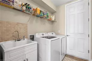 14644 Edgewater Cir, Naples, FL 34114 - Photo 12