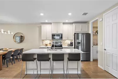 14644 Edgewater Cir, Naples, FL 34114 - Photo 6