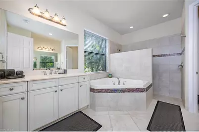 3296 Pacific Dr, Naples, FL 34119 - Photo 14