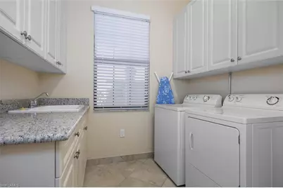 3296 Pacific Dr, Naples, FL 34119 - Photo 22