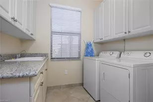 3296 Pacific Dr, Naples, FL 34119 - Photo 22