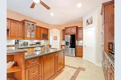 4240 5th Ave SW, Naples, FL 34119 - Photo 16