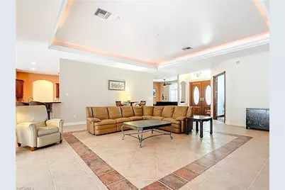 4240 5th Ave SW, Naples, FL 34119 - Photo 10