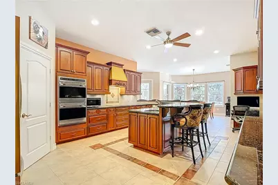 4240 5th Ave SW, Naples, FL 34119 - Photo 18