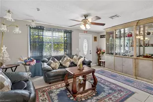 2201 Coronet St, Fort Myers, FL 33907 - Photo 8