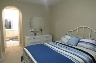 1305 Mariposa Cir, Naples, FL 34105 - Photo 12