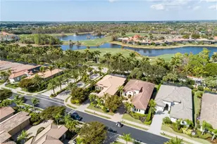 7291 Lantana Cir, Naples, FL 34119 - Photo 14