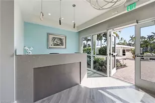 2885 Gulf Shore Blvd N, Naples, FL 34103 - Photo 32